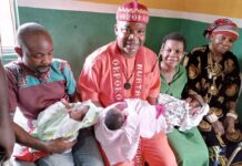 Humanitarian Service: Stranded woman who gave birth to triplets appreciates Ezendigbo Ijegun Ijeododo, chiefs for timely financial support.