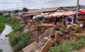 Residents, Traders Of Ilo-Boundary Ajegunle community in Lagos, Ilo-Awela community in Ogun State Tollgate Lament Deplorable State Of Canal By Flood, Appeals To Lagos and Ogun State Govt.