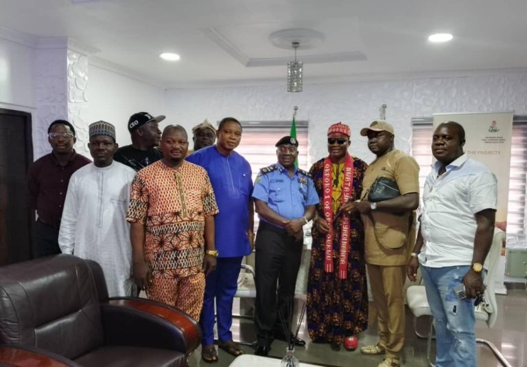 Courtesy Visit To The Newly Appointed Police Chiefs In Lagos By Eze Chika Nwokedi And Entourage.