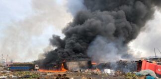 Lagos market set ablaze as Yoruba, Hausa hoodlums clash