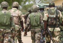 Soldiers injured as terrorists attack army base in Niger