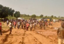 One dead, 30 trapped in Niger mining site collapse