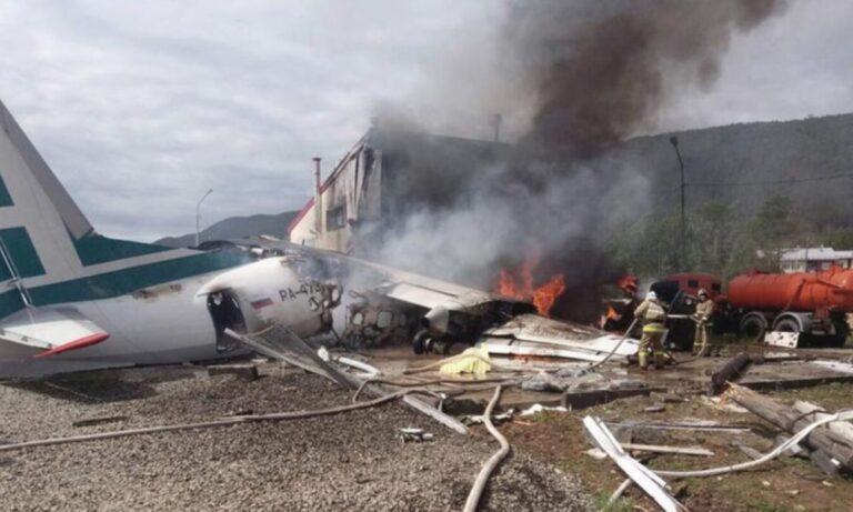 Two French military jets collide midair, two persons reported dead