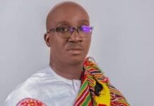 SocialMediaTrends: Nigerians roast Edo governor-elect, Okpebholo for kneeling to Tinubu (Video)