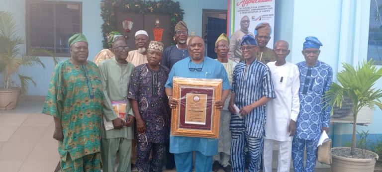 Award of Excellence Presented to General Manager, Lagos State Printing Corporation by Nigerian Union of Pensioners, Lagos State Council