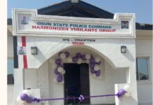 Osun: Lafigido ruling house donates security gadgets to vigilante group