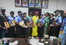 Ndi Igbo Buru’otu Association: Police officers receive awards for outstanding service
