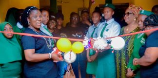 FGGC Oyo Class of ’95 Celebrates 30th Anniversary with Legacy Project, Donates Dining Furniture to Alma Mater