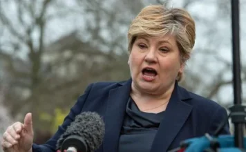Thornberry Condemns US Action in Venezuela, Says It Breaches International Law