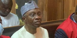 EFCC Witness Claims Banks Withheld Redesigned Naira Notes During 2022 Scarcity