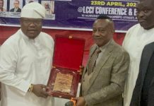 Entrepreneur-Philanthropist OmoBarca Bags The Mirror ‘Hero of Our Time’ Award