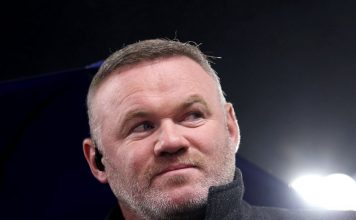 Rooney Criticizes Salah, Suggests Liverpool Bench Forward After Slot Comments