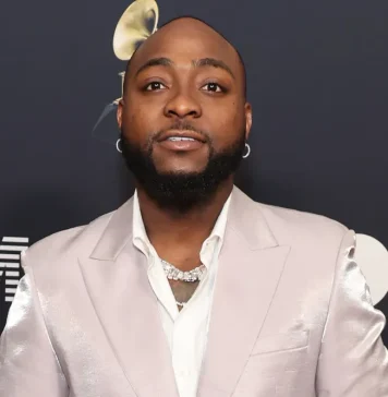 “Let’s Decide Politics With Votes, Not Guns” – Davido Criticizes APC