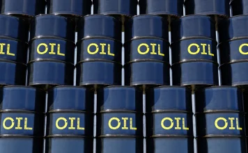 Global Oil Prices Drop on Renewed US-Iran Nuclear Negotiations